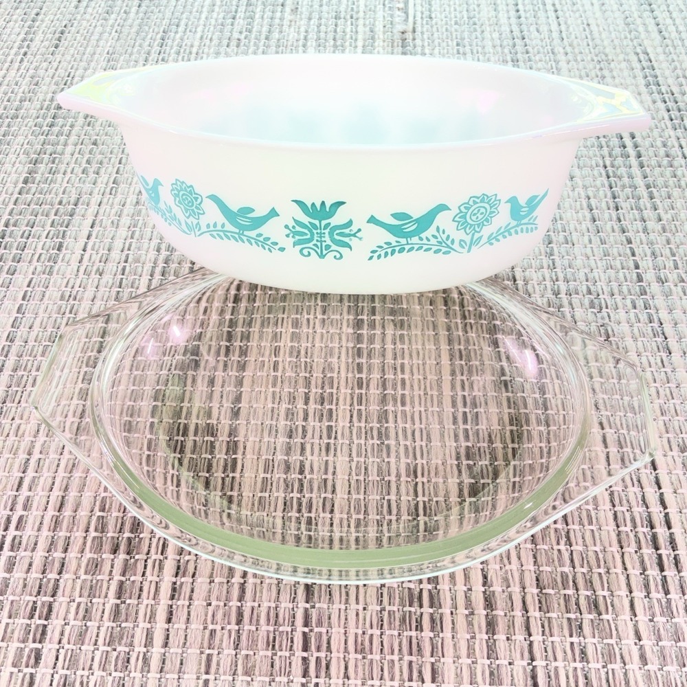 Oval Promo PYREX Turquoise & White Bluebird #043 Casserole w/ Lid 1.5qt